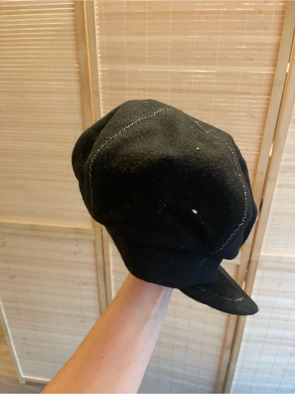 New York Hat & Cap Co Black Wool Contrast Stitch Newsboy Cap USA vintage Y2K - Picture 3 of 8